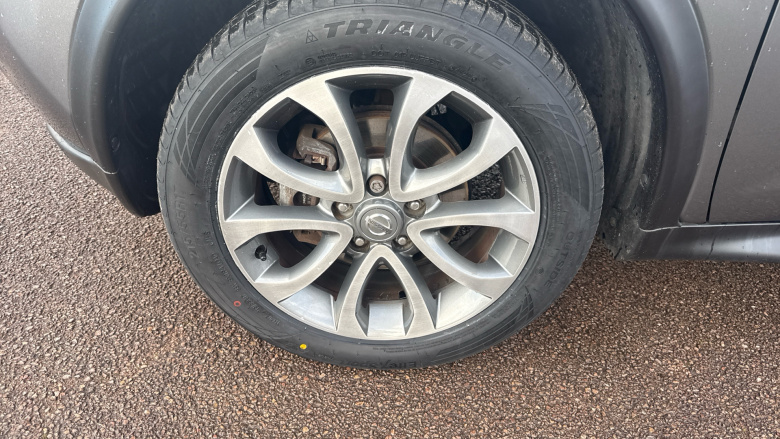 Nissan Juke 1.2 DiG-T Tekna 5dr Petrol Hatchback